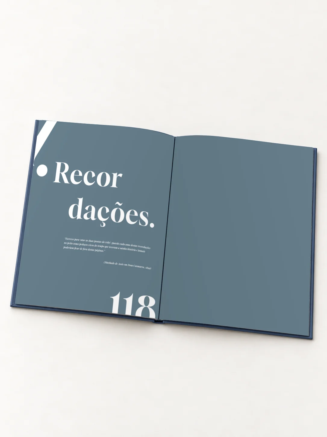 Livro aberto na página de recordações